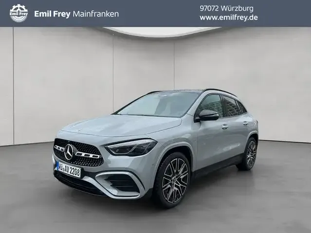 Mercedes-Benz GLA 220