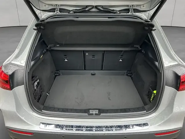 Mercedes-Benz GLA 220