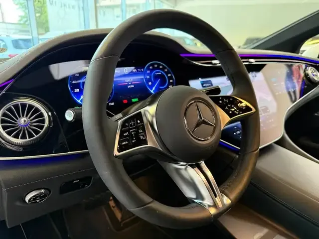Mercedes-Benz EQE 350