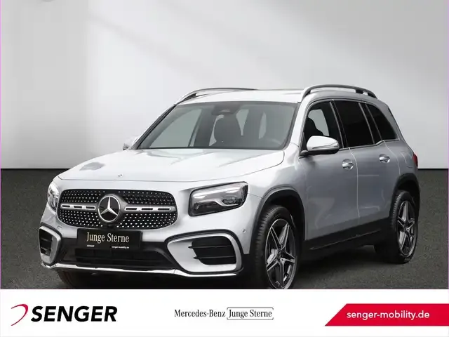 Mercedes-Benz GLB 220