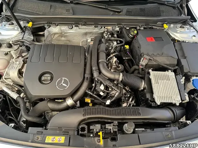 Mercedes-Benz CLA 200