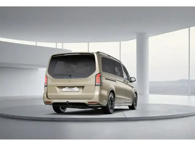 Mercedes-Benz V 250