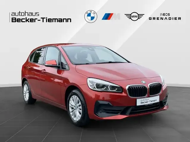 BMW 218