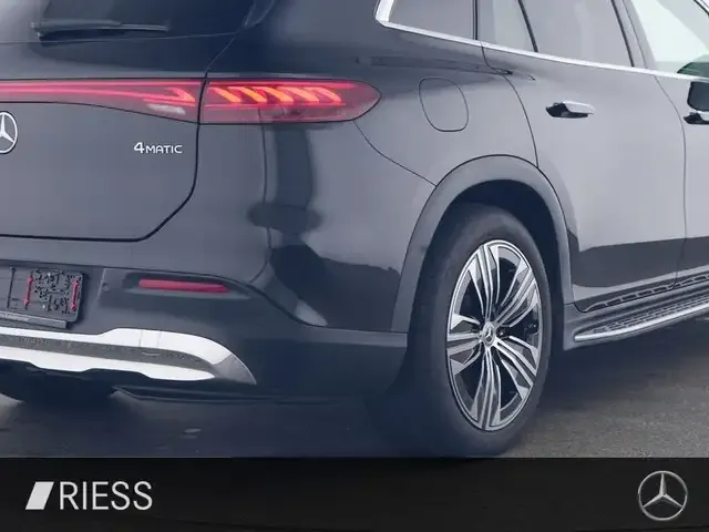 Mercedes-Benz EQS SUV