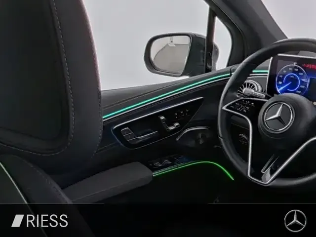 Mercedes-Benz EQS SUV