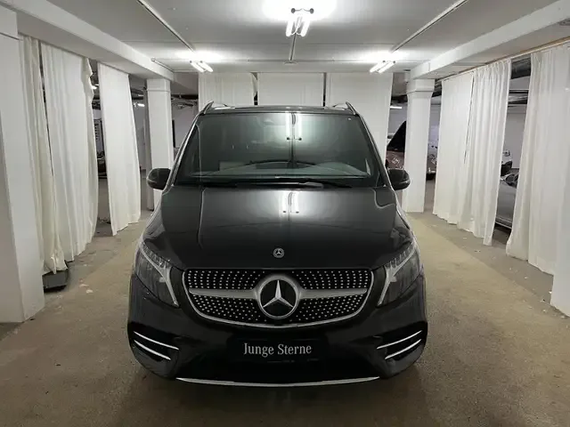 Mercedes-Benz V 220