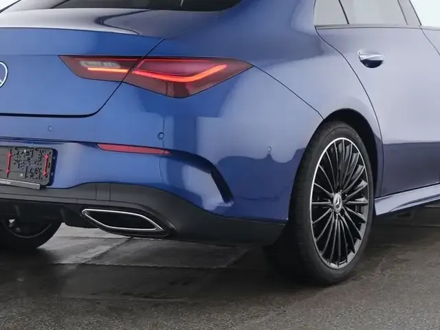 Mercedes-Benz CLA 200