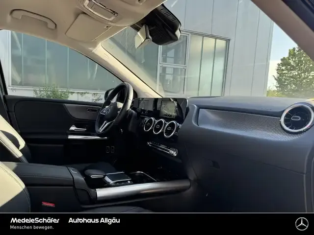 Mercedes-Benz B 250