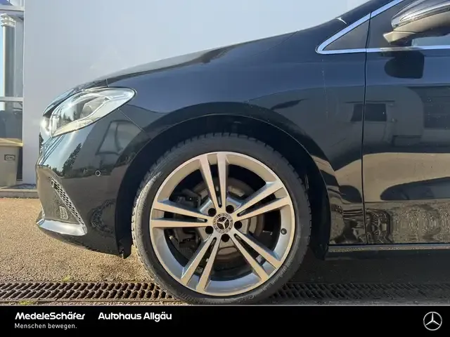 Mercedes-Benz B 250
