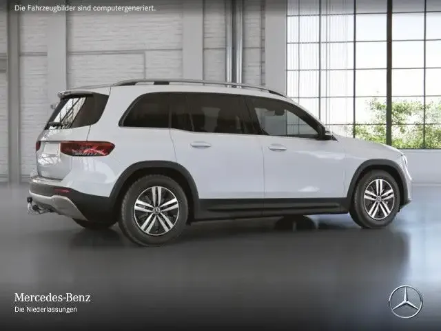 Mercedes-Benz GLB 220