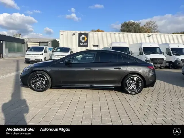 Mercedes-Benz EQE 500