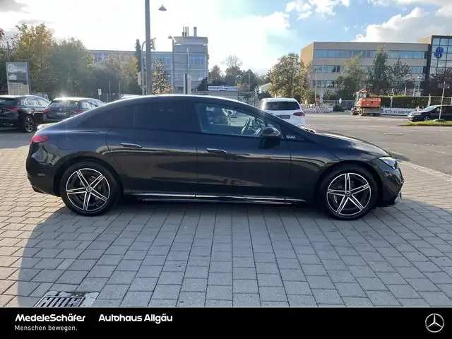 Mercedes-Benz EQE 500