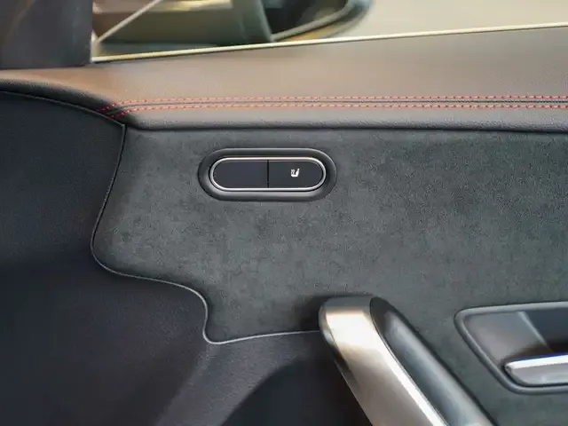 Mercedes-Benz CLA 220