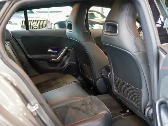 Mercedes-Benz CLA 220