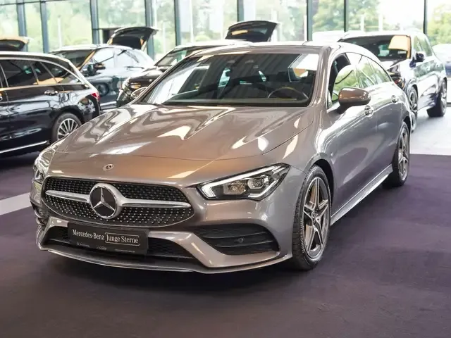 Mercedes-Benz CLA 220