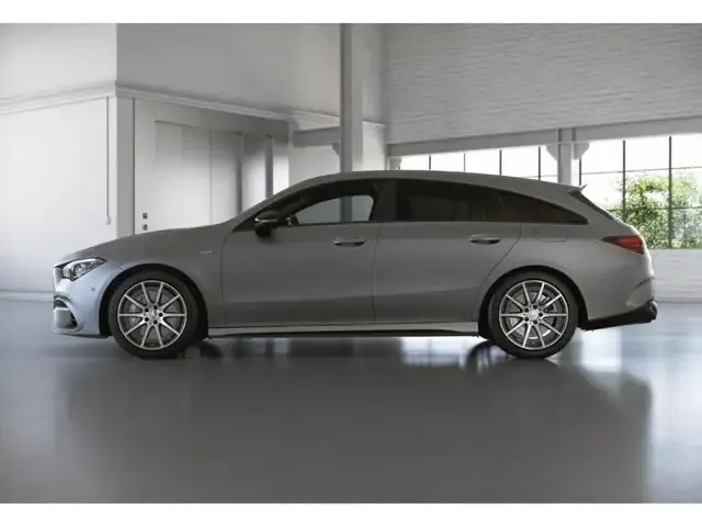 Mercedes-Benz CLA 45 AMG