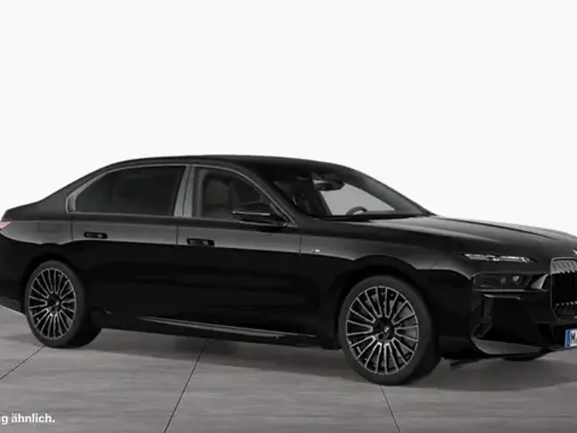 BMW 740