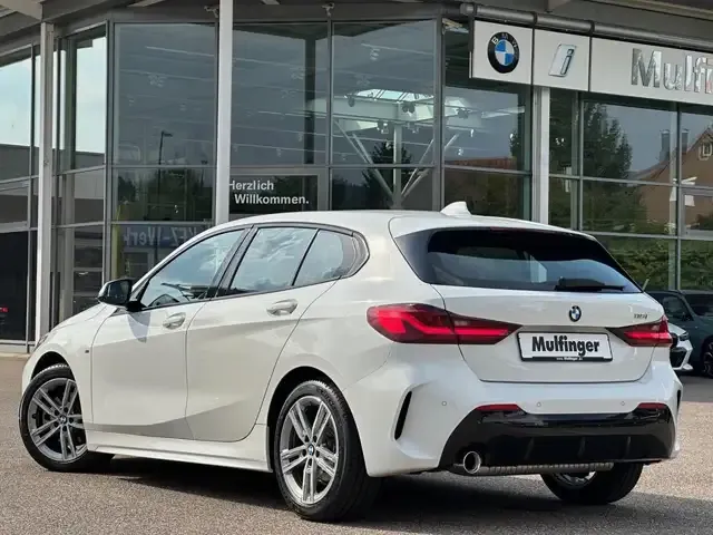 BMW 118