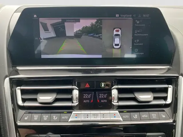 BMW 840
