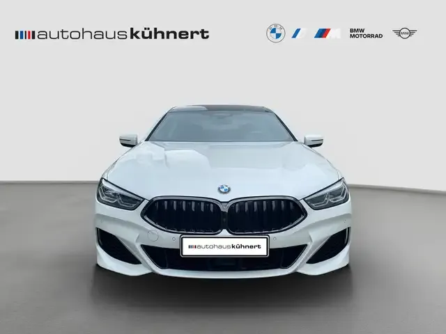 BMW 840