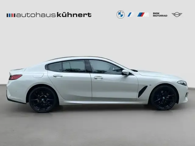 BMW 840