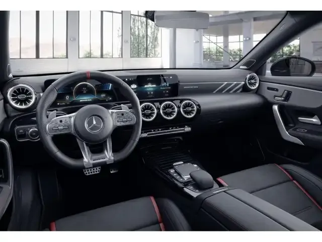 Mercedes-Benz CLA 35 AMG