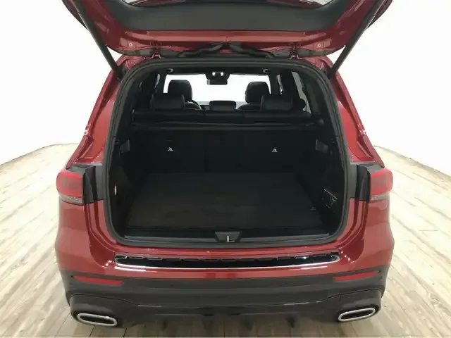 Mercedes-Benz GLB 220