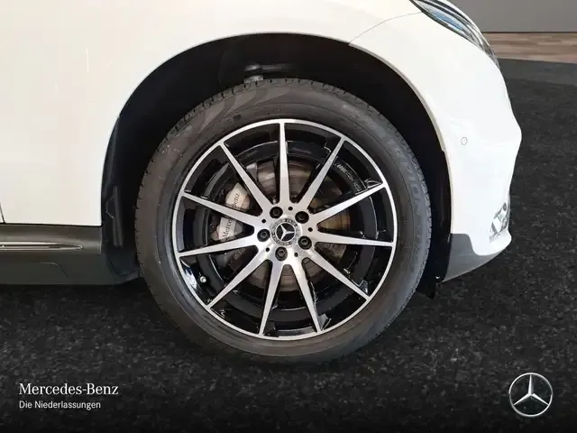 Mercedes-Benz EQC 400