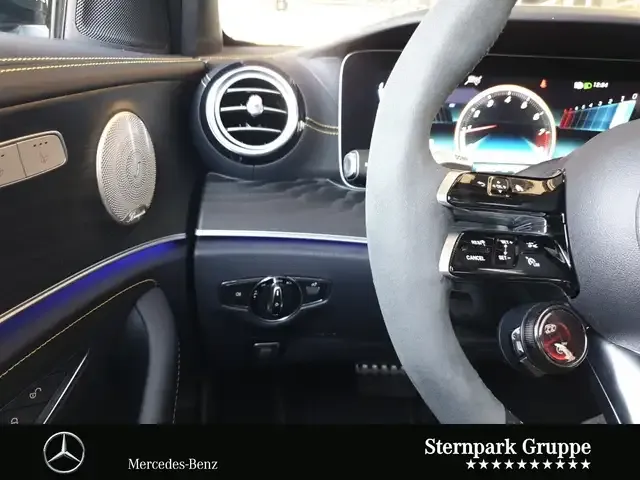 Mercedes-Benz E 63 AMG