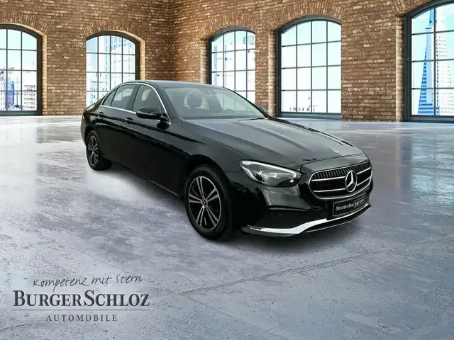 Mercedes-Benz E 220