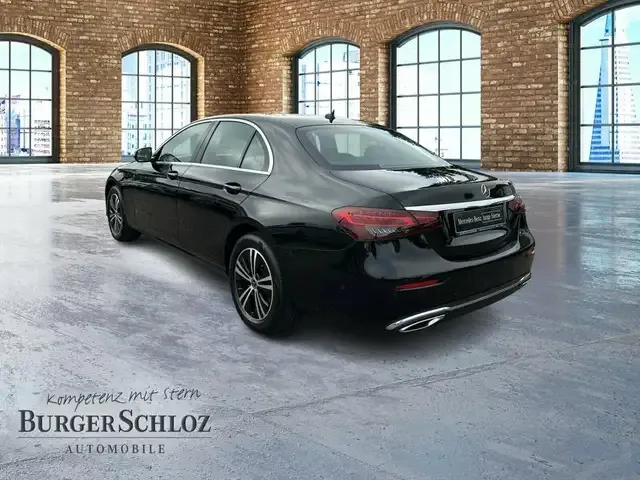Mercedes-Benz E 220