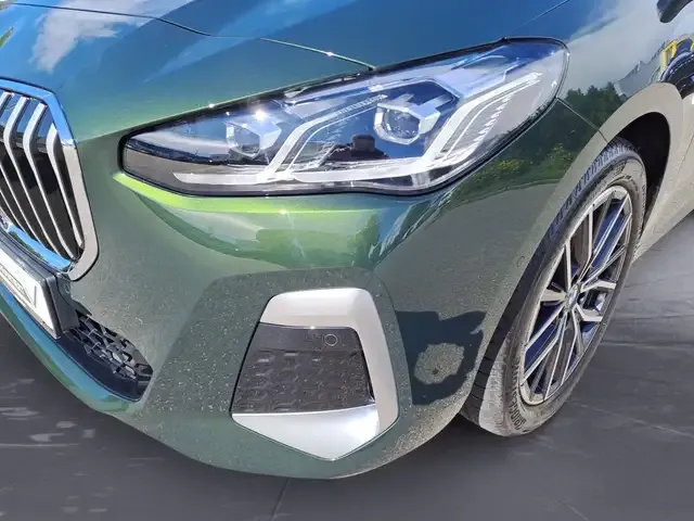 BMW 218