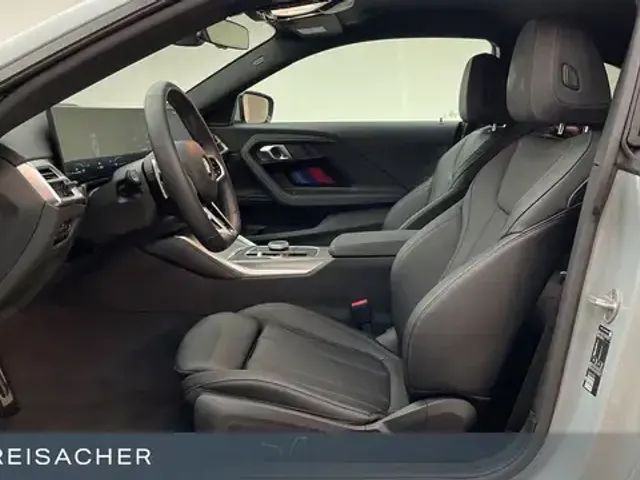 BMW 230