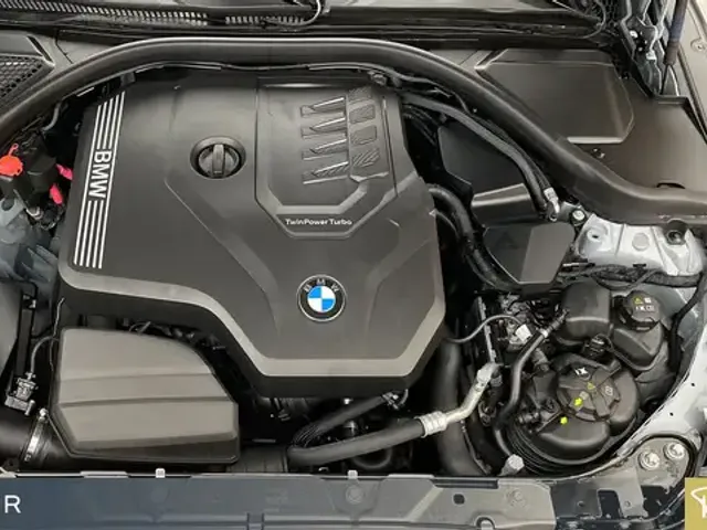 BMW 230