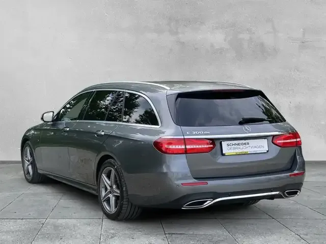 Mercedes-Benz E 300