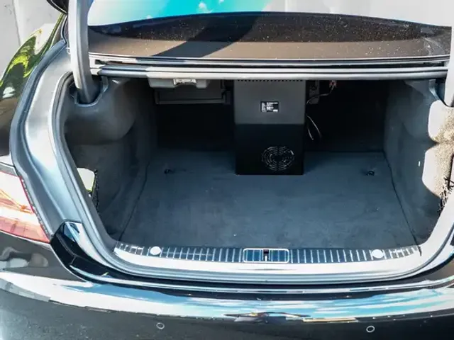 Mercedes-Benz S 63 AMG