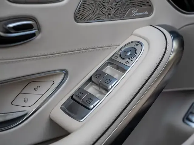 Mercedes-Benz S 63 AMG