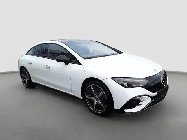 Mercedes-Benz EQE 500
