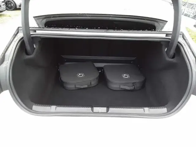 Mercedes-Benz EQE 500