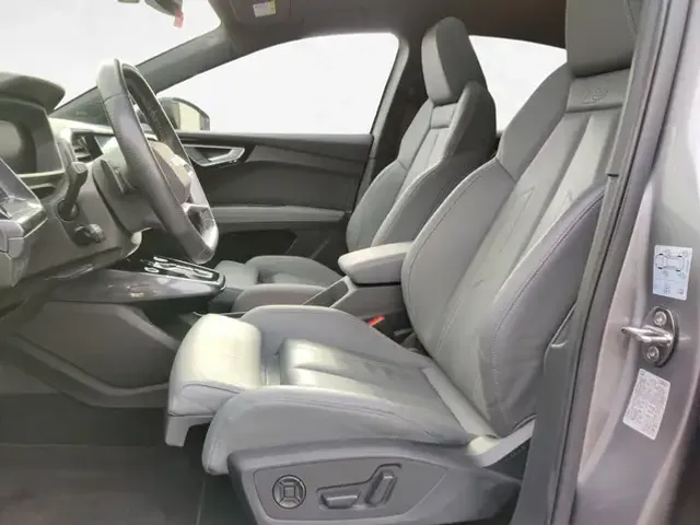 Audi 50