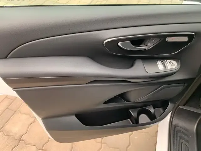 Mercedes-Benz EQV 300