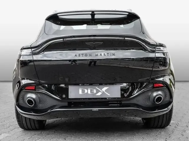 Aston Martin DBX