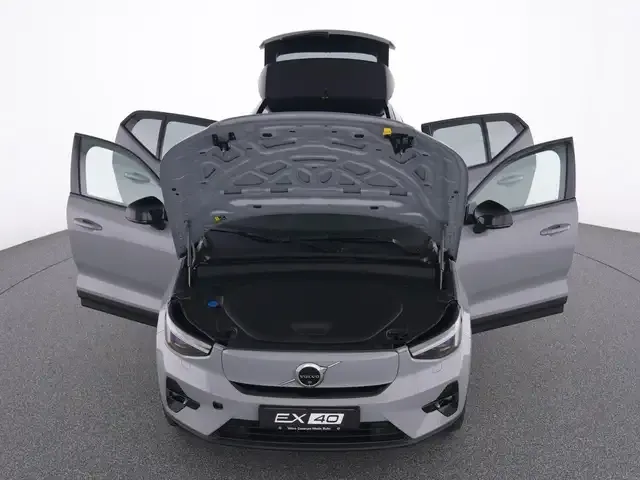 Volvo EX40