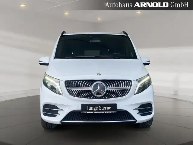 Mercedes-Benz V 220