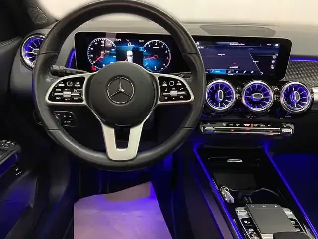 Mercedes-Benz GLB 250