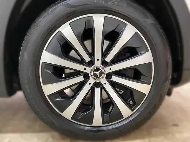 Mercedes-Benz GLB 250