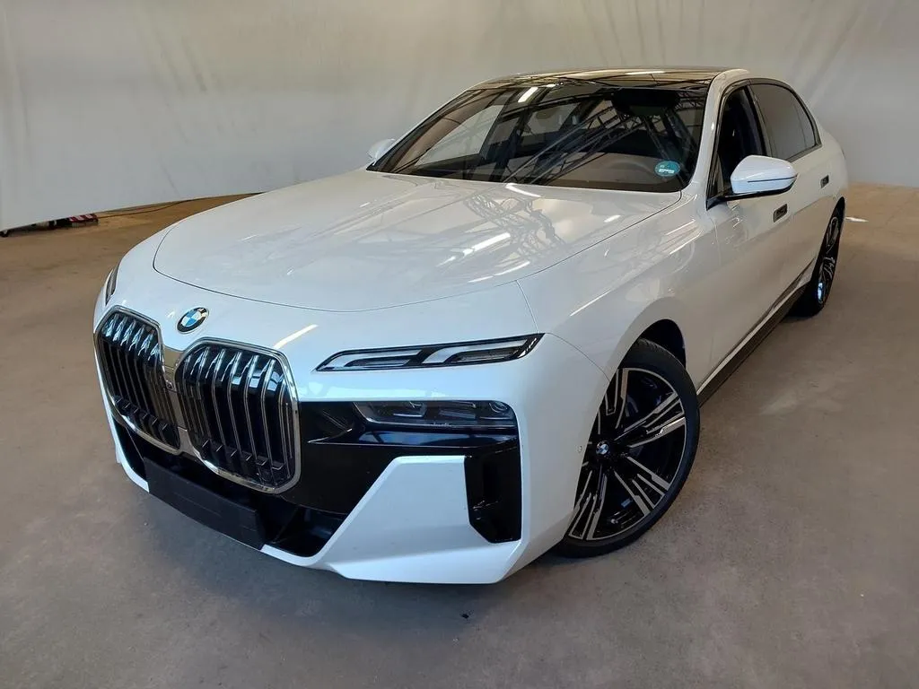 BMW 740