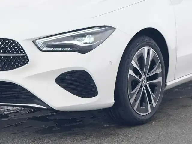 Mercedes-Benz CLA 220
