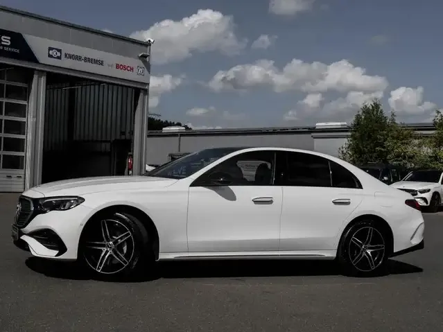 Mercedes-Benz E 300