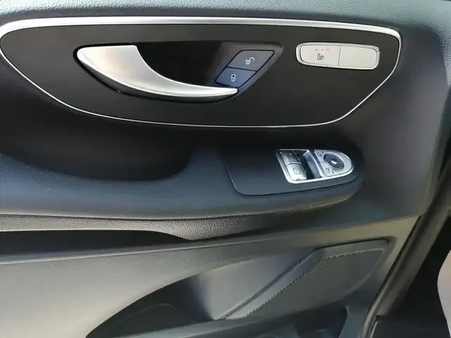Mercedes-Benz EQV 300
